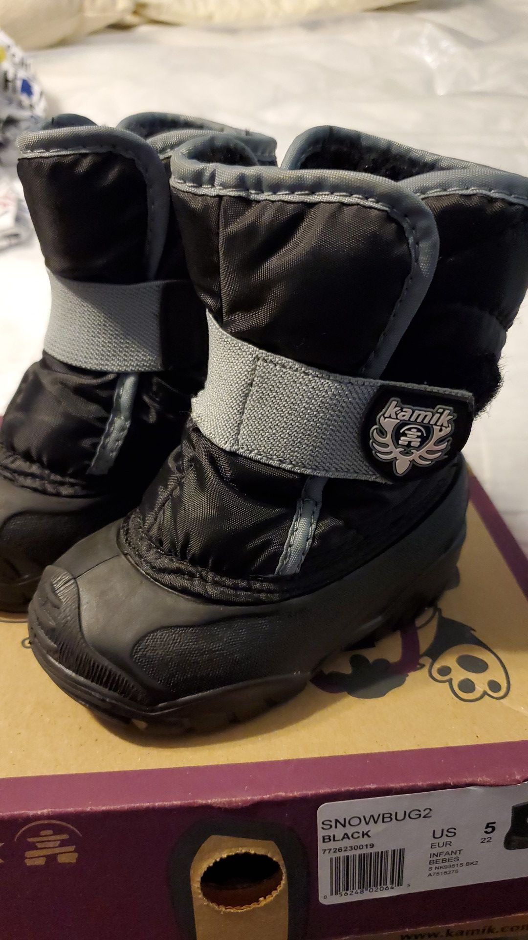 Toddler Kamik snow boots