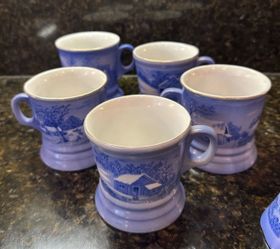5 Currier And Ives Winter Series Coffee/cocoa Mugs