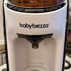 Baby Brezza Formula Dispenser 