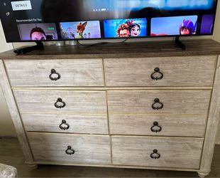 Queen Bedroom Set