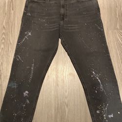 BDG jeans Paint Splatter 32x30 Good Condition (Authentic)