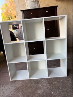 3x3 box shelf like new