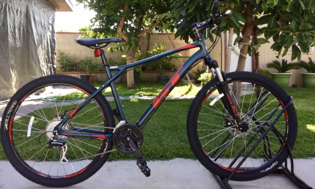 L GT Men s Aggressor Pro Mountain Bike Slate Blue for Sale in Covina CA OfferUp