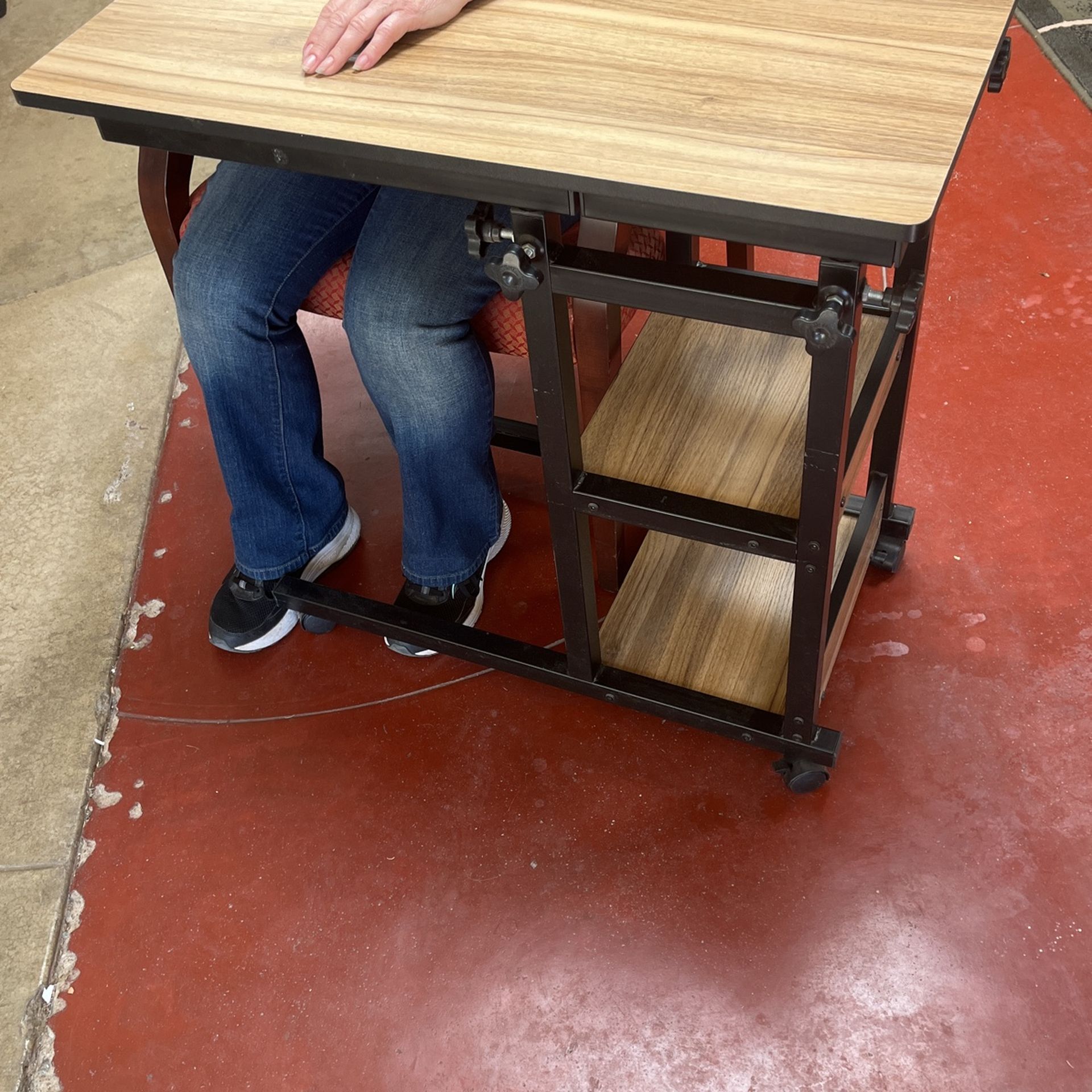 Rolling C-Table Adjustable Height