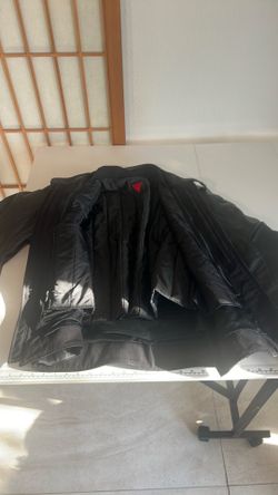 Size 56 Dainese black armored leather riding jacket removable insert pockets quilted back removable cloth