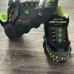 Kids Size 1 Skechers Light Up Dinosaur Shoes 