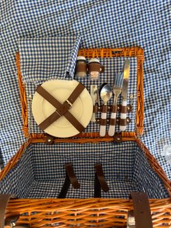 Wicker Picnic Basket with Accessories