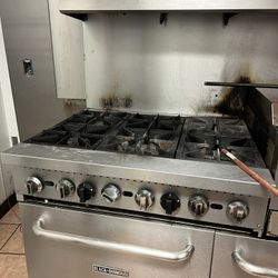 BLACK DIAMOND STOVE AND FLATTOP 