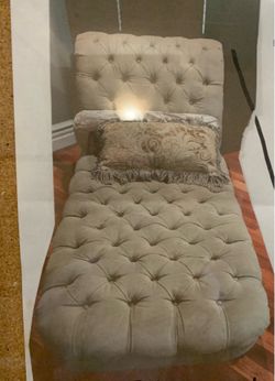 Chaise Lounge