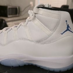 Air Jordan 11 Legend Blue