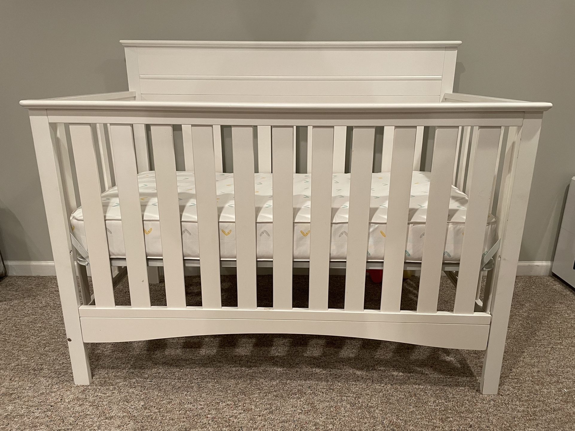Baby Crib Barely Used 