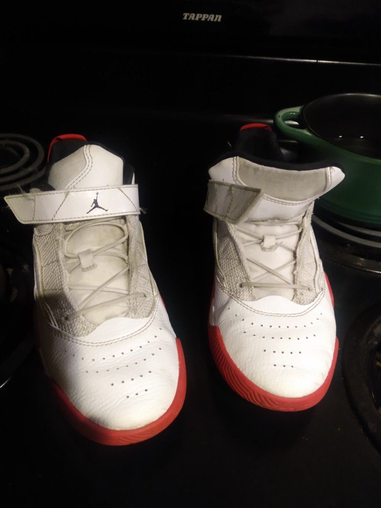 Jordan Size 3 Y Sneakers