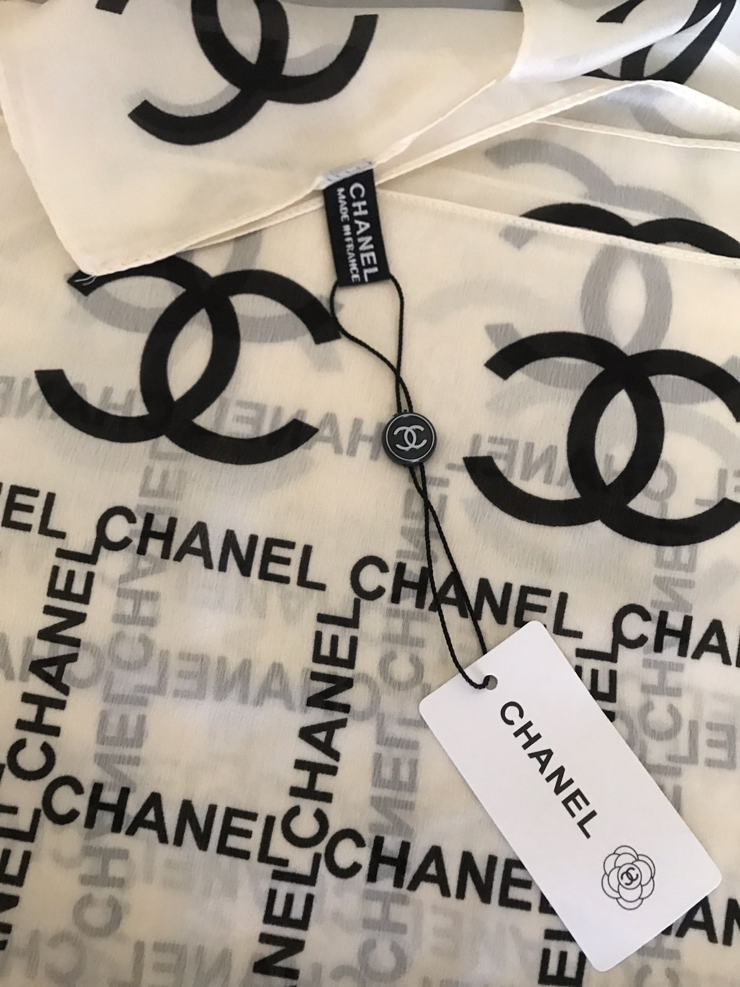 Women fashion and elegant silk scarf Chanel for Sale in Kent, WA - OfferUp