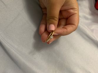 10k gold ring with diamond