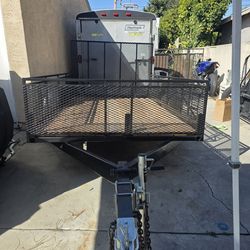 Loading trailer 5 feet 8" x 9 feet 5"