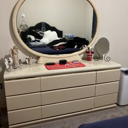 Dresser , Mirror , Nightstands 