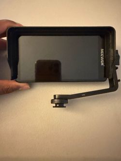 NEEWER - 4K FIELD MONITOR (FW600)