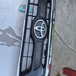OEM GRILL 2012 Toyota Truck 