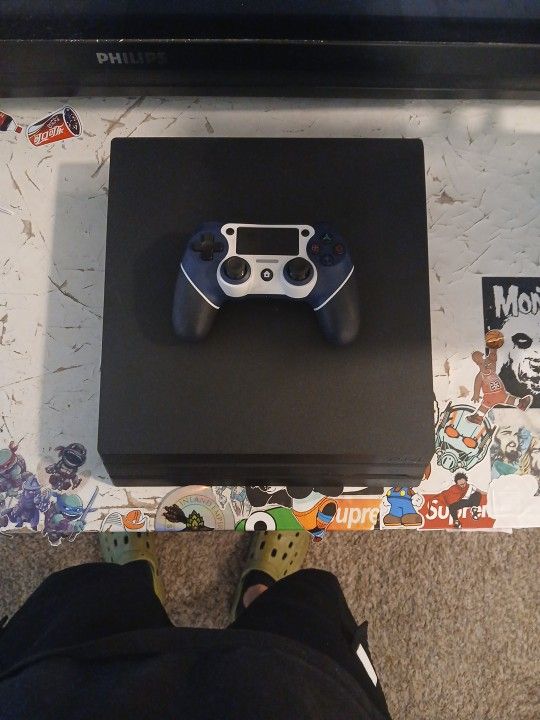 PS4 PRO