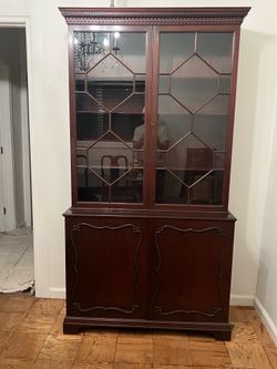 Antique China/Display Cabinet
