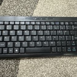 ASK-3152 Black USB Bluetooth Wireless Super Mini Keyboard Super-mini bluetooth keyboard 