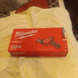 MILWAUKEE hackzall M12recip Saw Kit