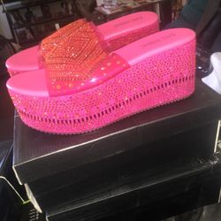 NEW SIZE 10 Fits Like 9.5 Very High