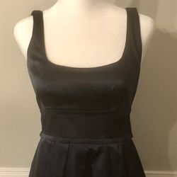 Like New, Navy Blue Mid Thigh Length Formal Cocktail Dress With Scoop Neck and Pleated Bodice Over Krinolin (size 5)