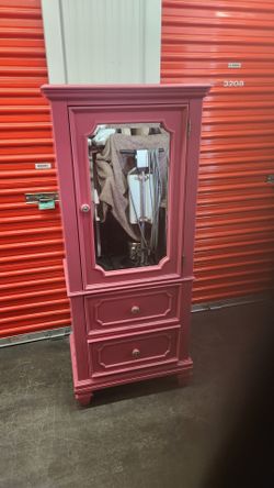 Dresser 2 drawers, mirror, and 2 shelves Storage Pink color