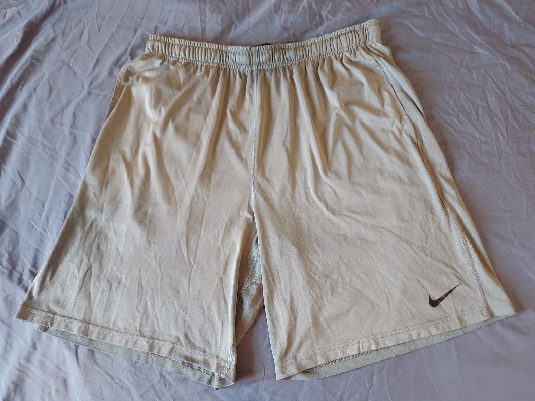 Nike Dri-Fit Men’s Athletic Shorts -Size XL- Gray