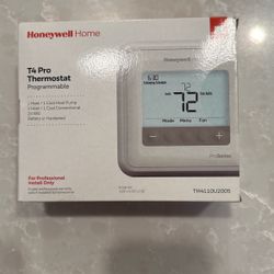 Honeywell T4 Pro Thermostat With Two Manuals 