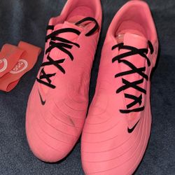 Nike Mercurial 2025 Size 13 Fits Small