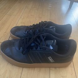 ADIDAS Size 9 Women’s Shoes