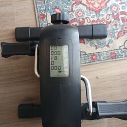 Exercise Pedal Machine