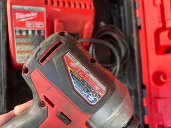 Milwaukee M18 1/4" Hex Impact Driver Kit