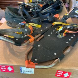 Atlas 1230 Snowshoes 2 Pair plus Items