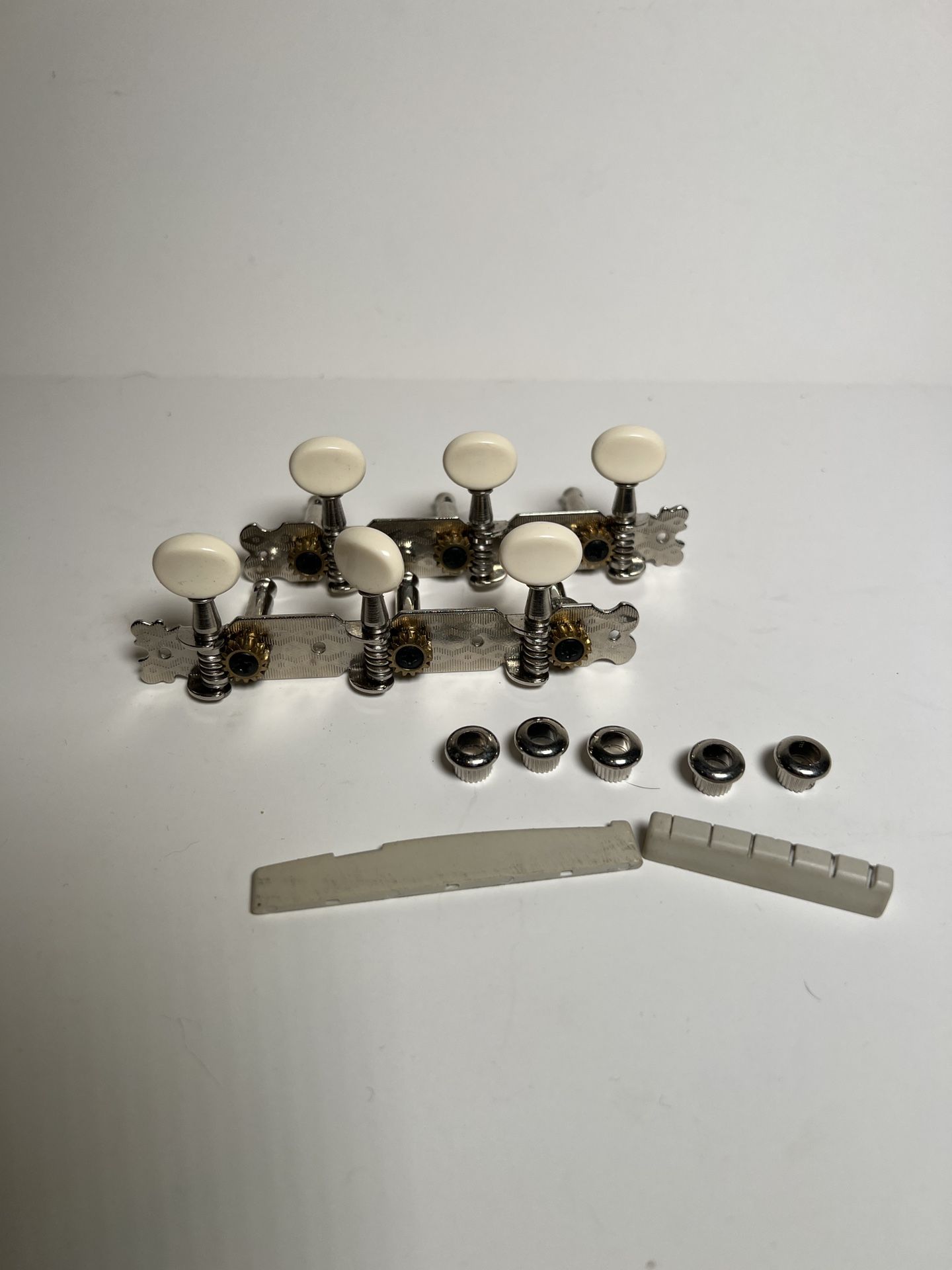 Gretsch Acoustic Guitar Tuning Hardware + Nut & Saddle
