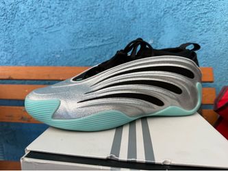 James Harden Adidas Vol 9 size 11.5