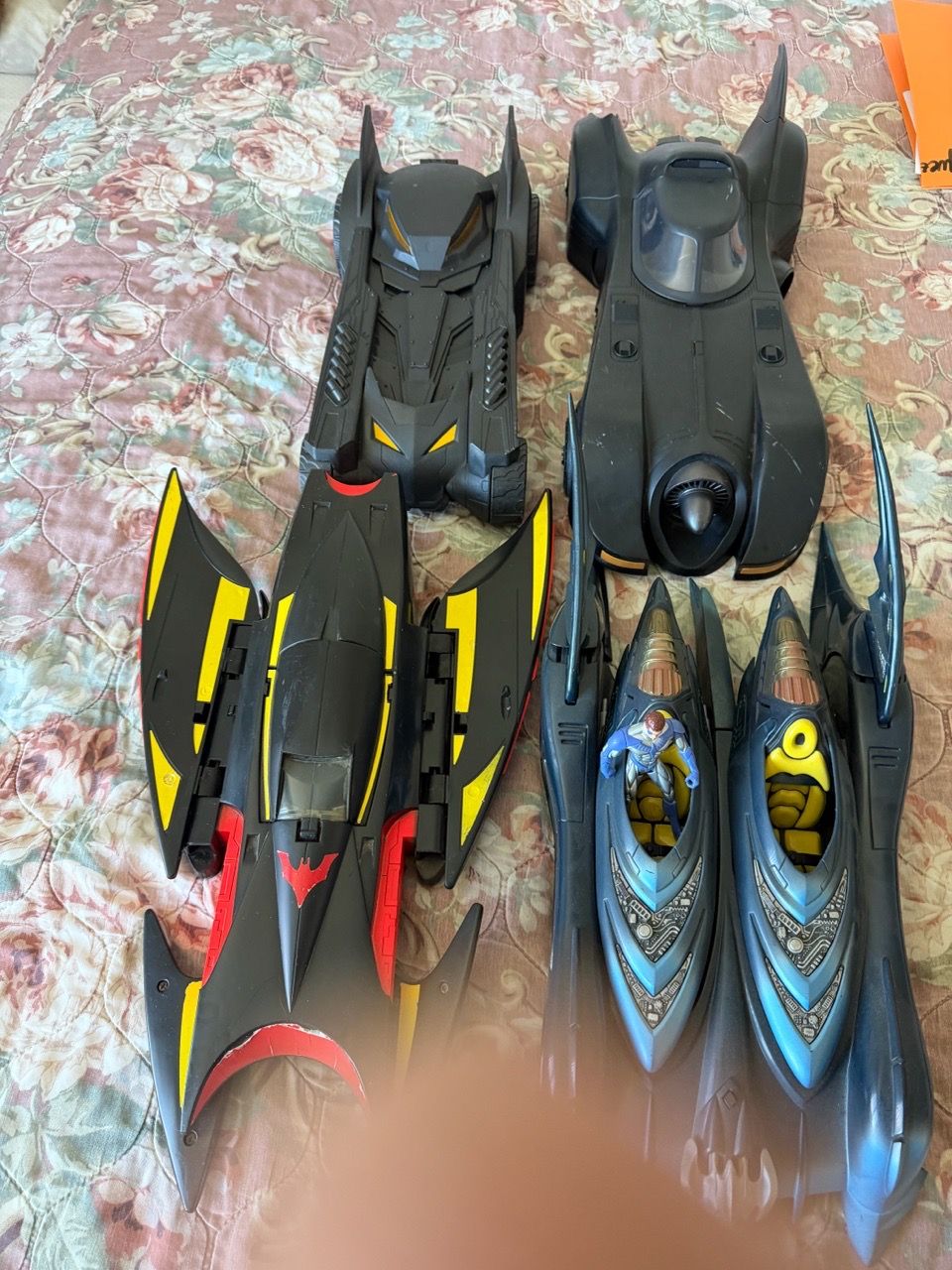 Batman Batmobile Toy Vehicle Lot of 4 for Sale in Perris, CA - OfferUp