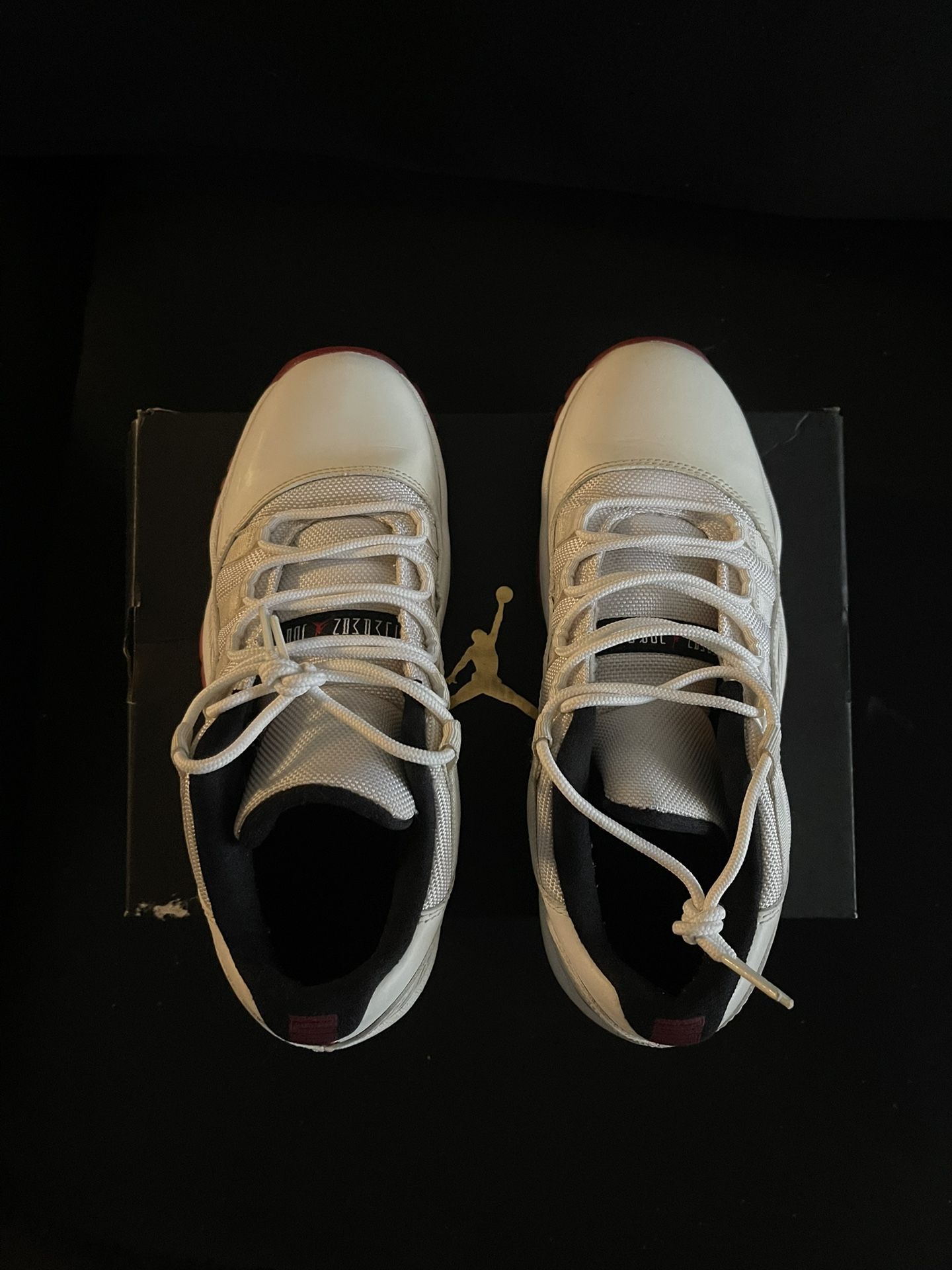 Jordan 11 Low cherry Bottoms