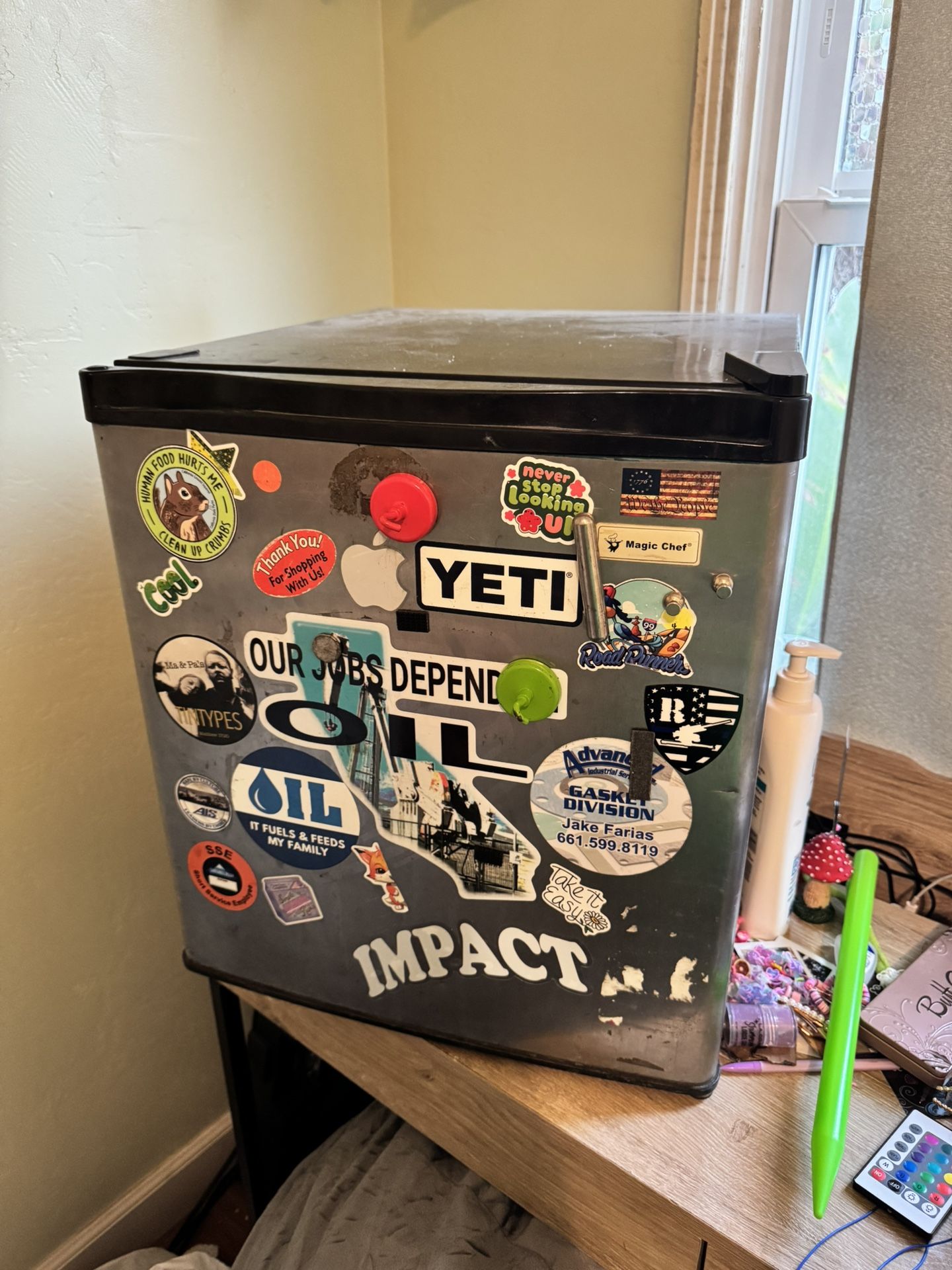 Mini Fridge - It Works