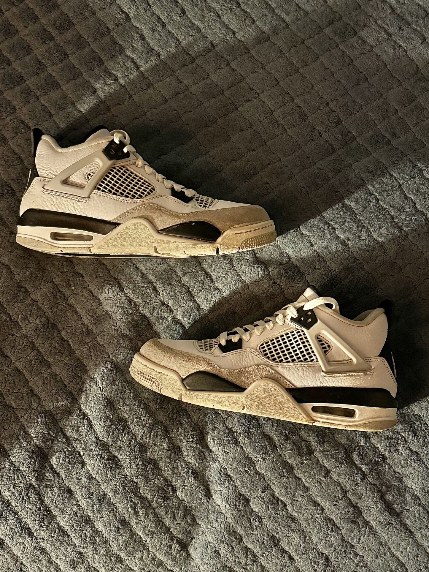 Air Jordan 4 Millitary Black (Grade School)