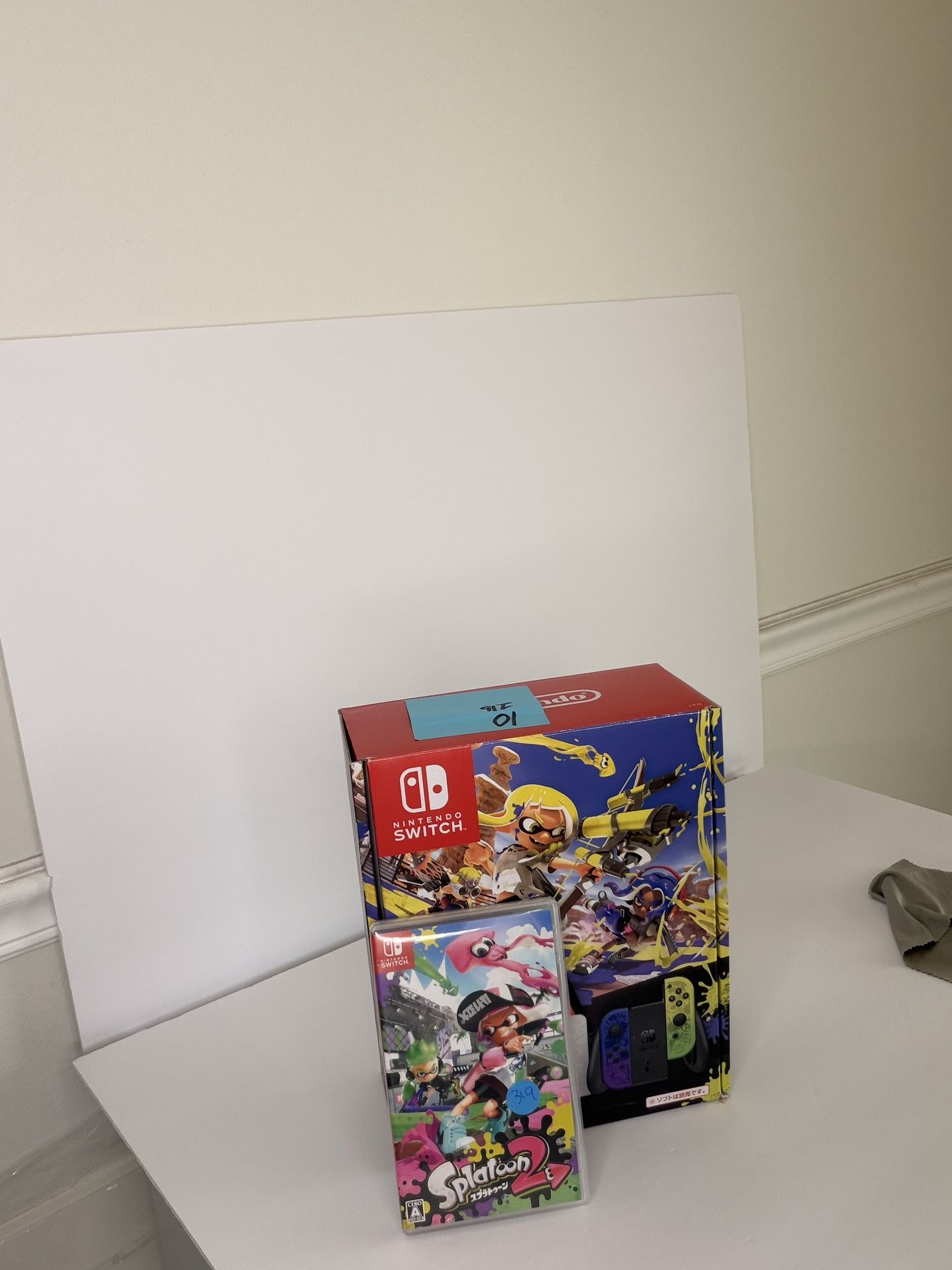 FREE Game With Switch OLED Ver Splatoon 3 Like New Open Box Comes With a FrE