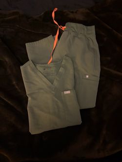 Figs scrubs