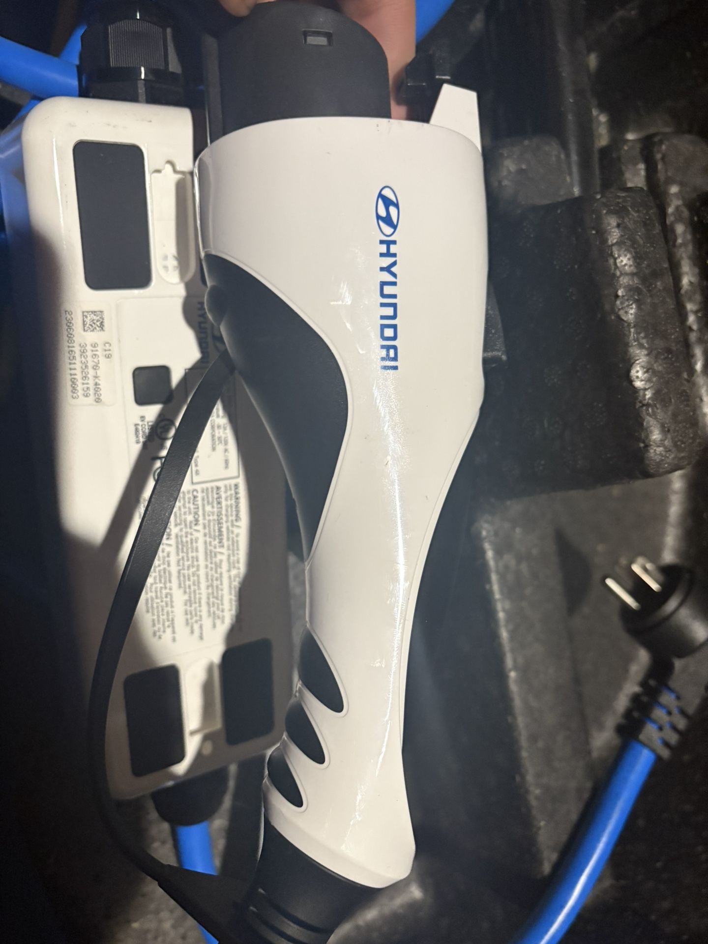 Hyundai Portable EV Charger
