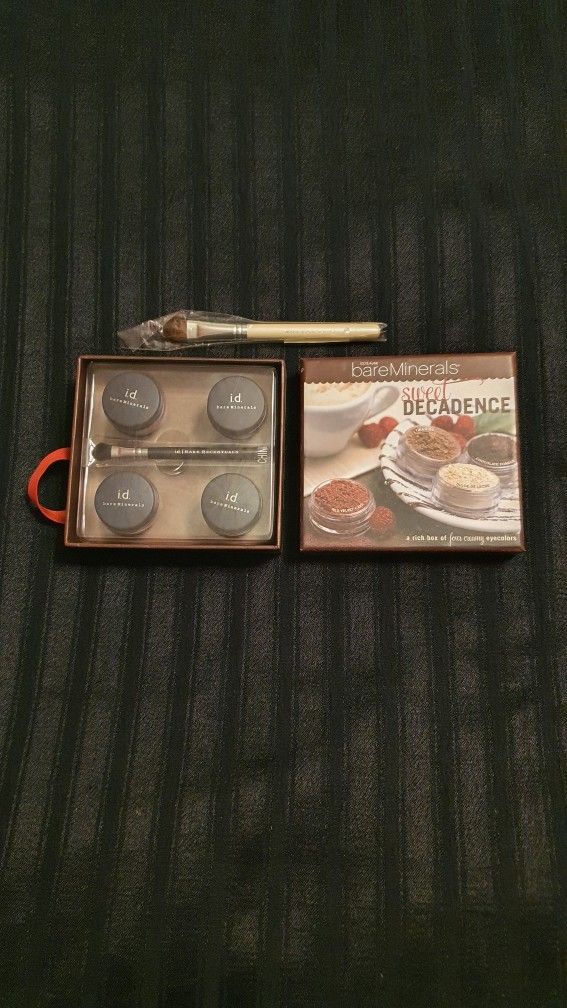 BareMinerals Sweet Decadence Gift Set NEVER USED