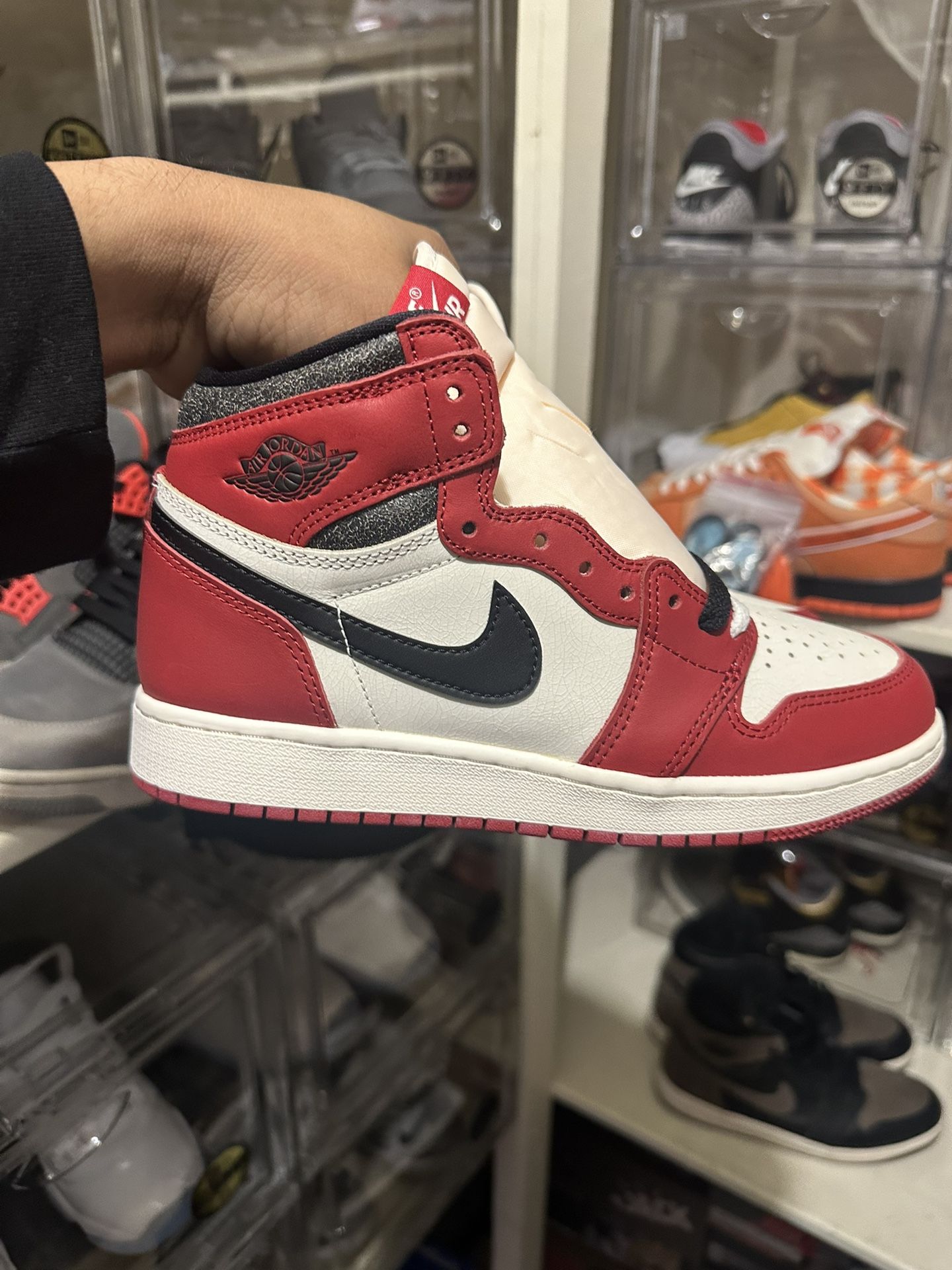 Jordan 1 Lost And Found Size 5.5y New!!