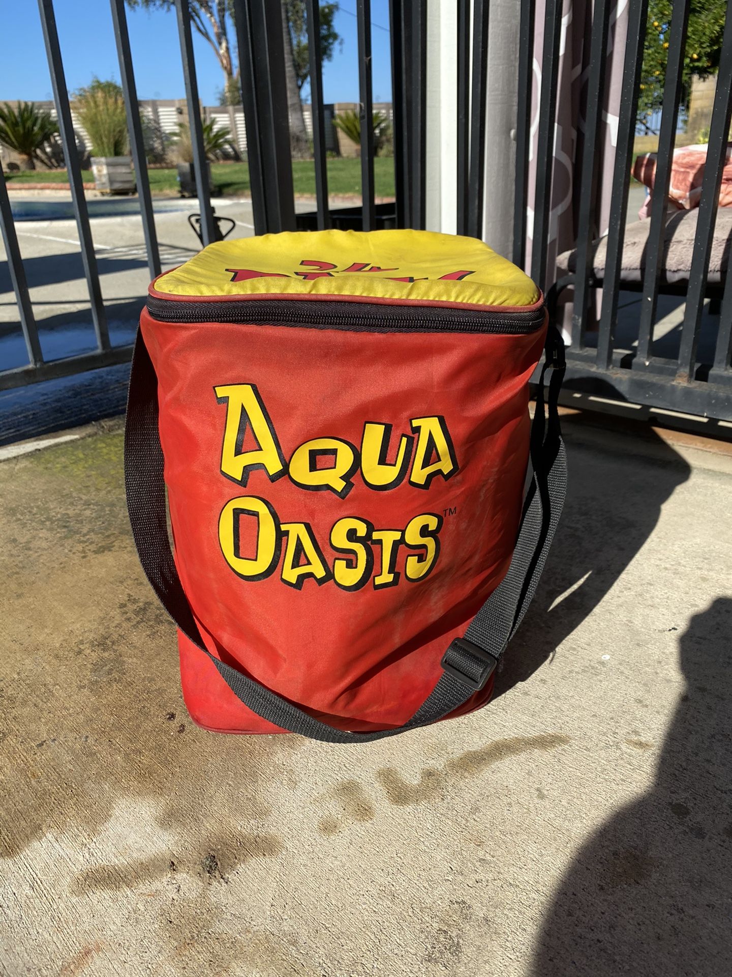 Aqua Oasis Cooler and Beer Raft