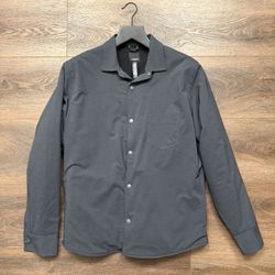 VUORI MEN’S BUTTON UP JACKET
