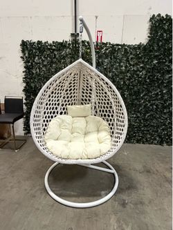 New assembled Wicker Swing Egg Chair with Stand, 300lbs Capacity. White